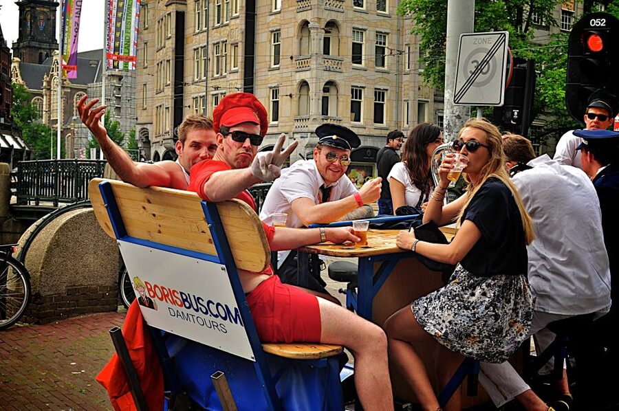 Amsterdam: Guided Beer or Prosecco Bike Tour - What you will see, and what you will not