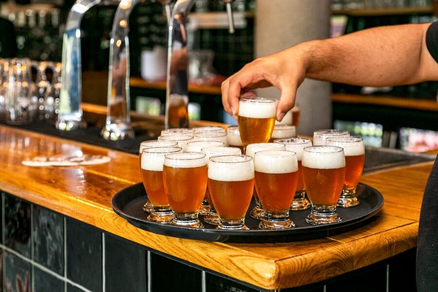 Amsterdam: Guided Craft Beer Brewery Bus Tour with Tastings - Oedipus Brewing and the first tasting