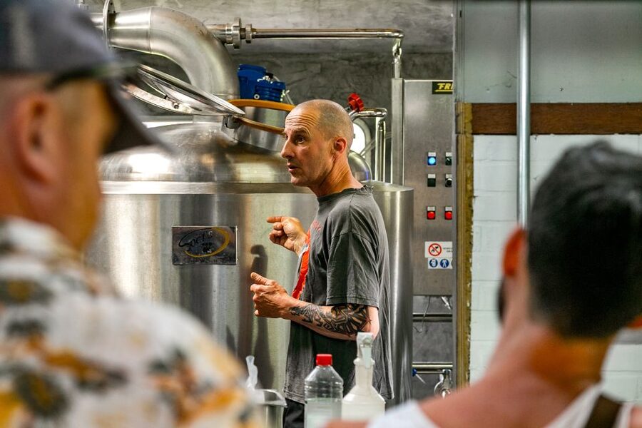 Amsterdam: Guided Craft Beer Brewery Bus Tour with Tastings - Breugem Beer and the final 15-minute stop