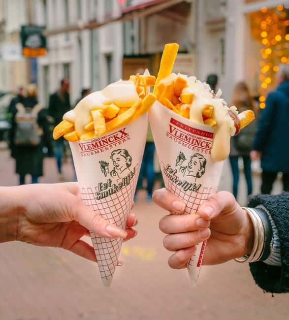 Amsterdam: Guided Cultural Food Tour in German or English - Begijnhof: a quieter final stop