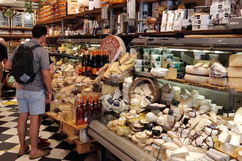 Amsterdam: Guided Food Tour with Tastings - Appeltaart and the warm finish of stroopwafel