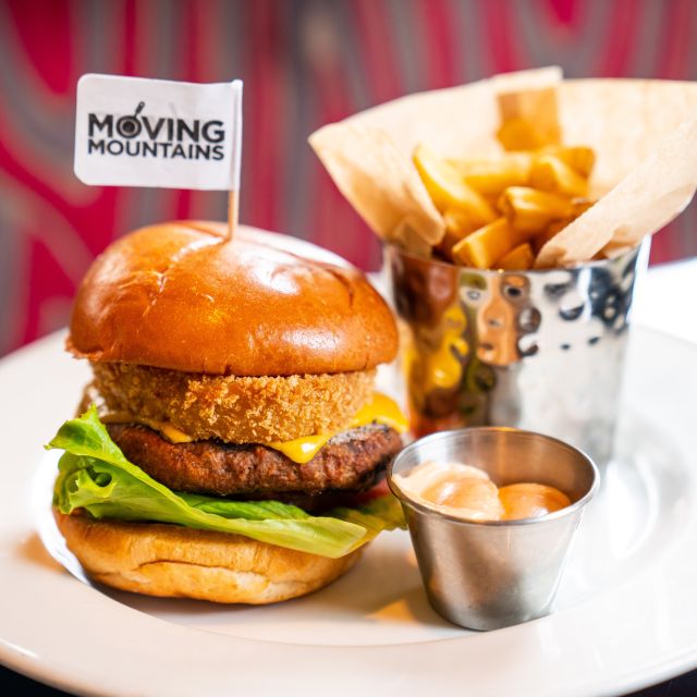 Amsterdam: Hard Rock Cafe Experience - Gold Menu: a sensible two-course meal