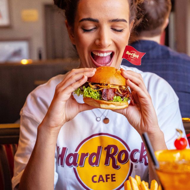 Amsterdam: Hard Rock Cafe Experience - Memorabilia and the Amsterdam Rock Shop