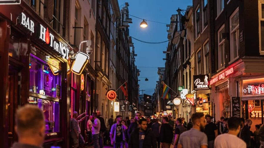 Amsterdam: Highlights & Hidden Gems Private Walking Tour - Key points at a glance