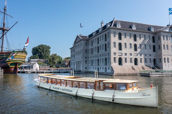 Amsterdam Historic Tour On Classic Saloon Boat - What the onboard atmosphere is really like
