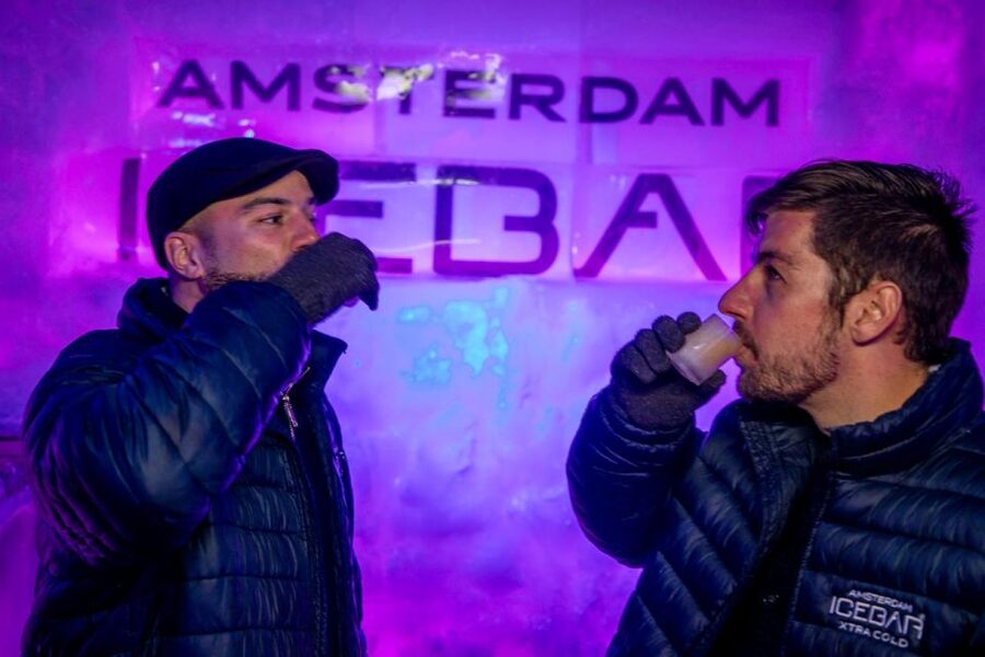 Amsterdam: Icebar Entry Ticket with 3 Drinks - Who will enjoy it most