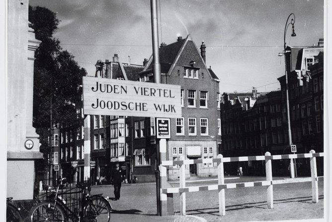 Amsterdam in World War II Tour - From the Multatuli Statue to Magna Plaza