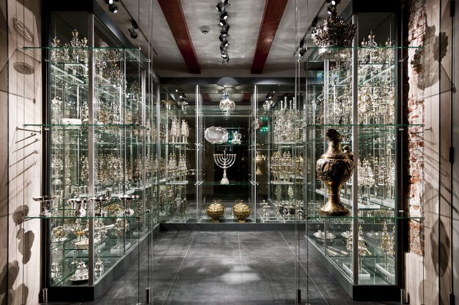 Amsterdam: Jewish Museum Entrance Tickets - Should you book the Jewish Museum ticket?