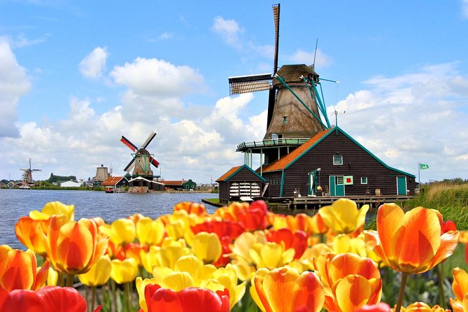 Amsterdam: Keukenhof and Zaanse Schans Windmills Guided Day Trip - What to bring and how to prepare