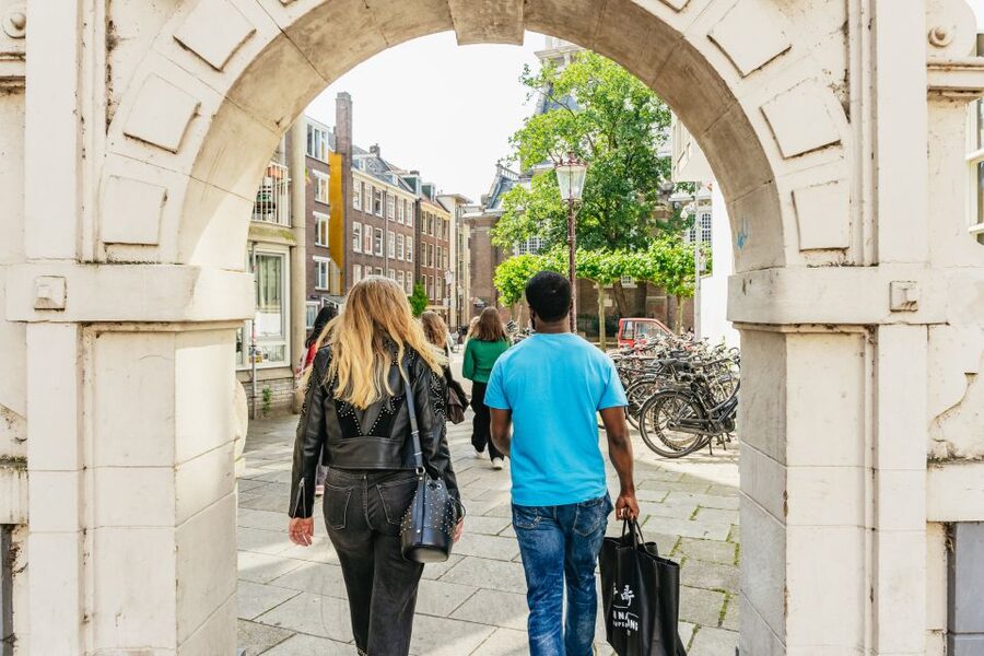 Amsterdam: Life of Anne Frank and World War II Walking Tour - Practical advice for a smoother walk