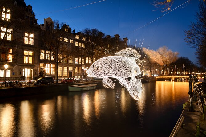 Amsterdam Light Festival Canal Cruise + Unlimited Drinks Option - What the 75-minute route feels like