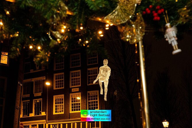 Amsterdam Light Festival: Heated Boat Cruise + Hot Drinks & Bite - The Guide Can Turn a Simple Cruise Into a Good Evening