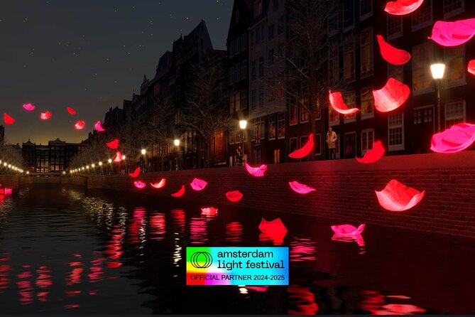 Amsterdam Light Festival: Heated Boat Cruise + Hot Drinks & Bite - Who Will Get the Most From This Cruise