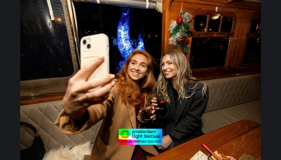 Amsterdam: Light Festival Heated Cruise w/ Drinks & Snacks - Herengracht and the canal belt’s best reflections