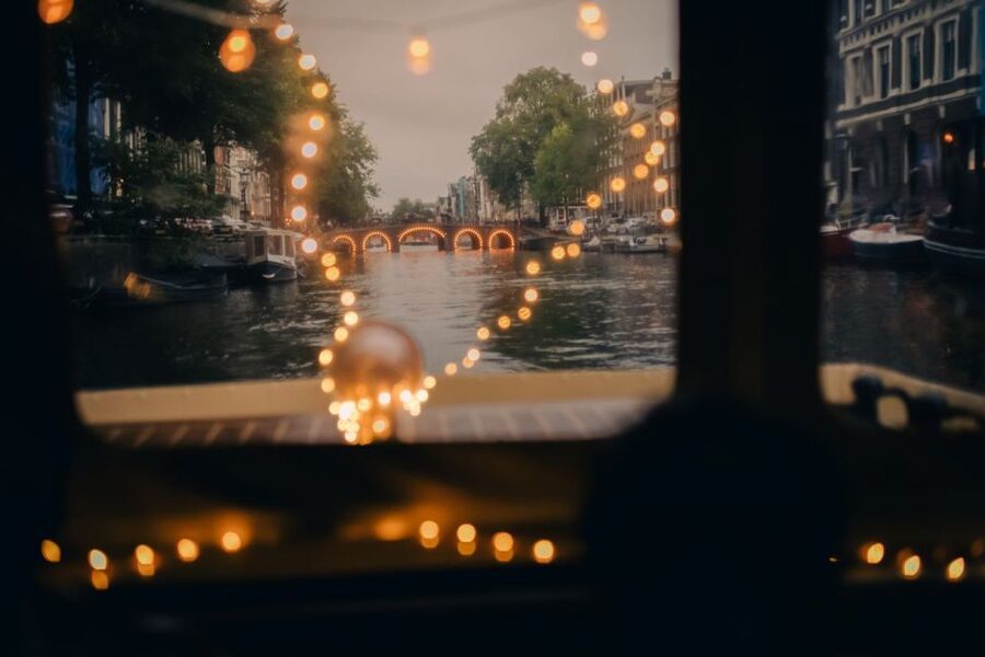 Amsterdam: Light Festival Heated Cruise w/ Drinks & Snacks - Seeing and photographing the light art