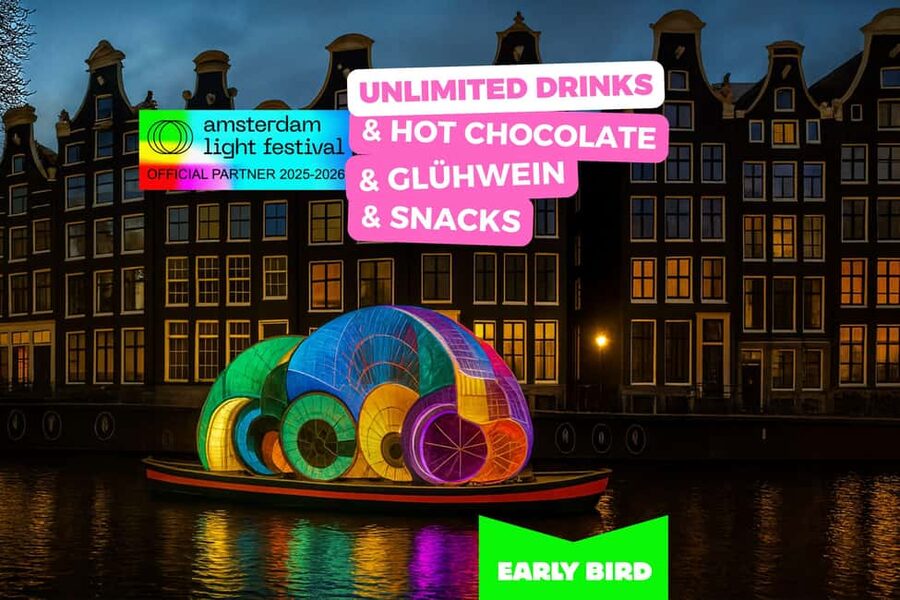 Amsterdam: Light Festival Heated Cruise with Drinks & Snacks - Why a winter canal cruise works so well