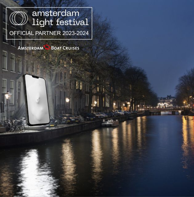 Amsterdam Light Festival Live Commentary & Optional Drinks - Why the Light Festival works best from the water