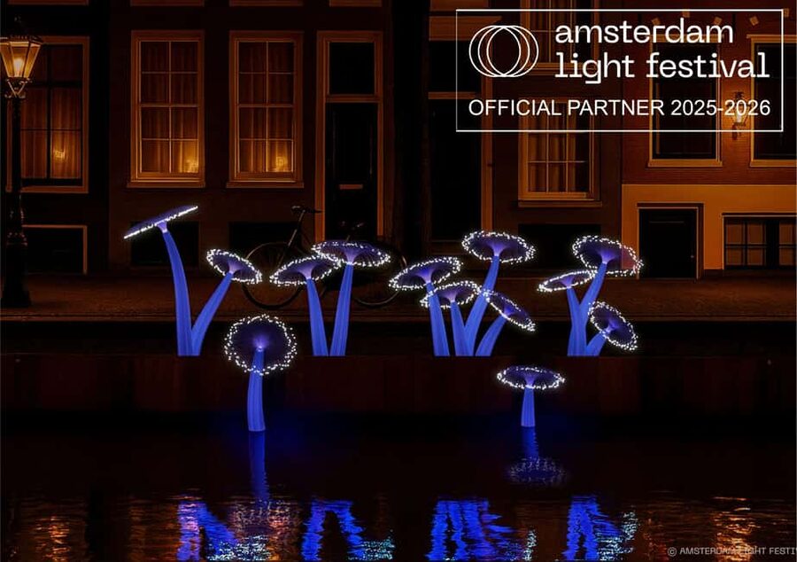 Amsterdam Light Festival Live Commentary & Optional Drinks - Westerkerk and the central canal views