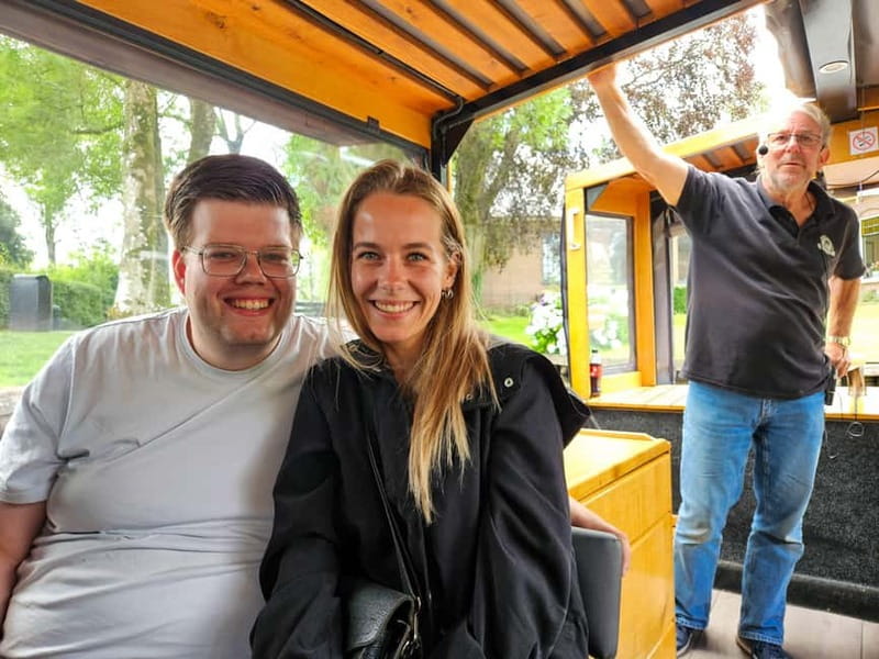 Amsterdam: Live GuideD Giethoorn Boat Tour & Cheese Platter - Who will enjoy this Giethoorn trip