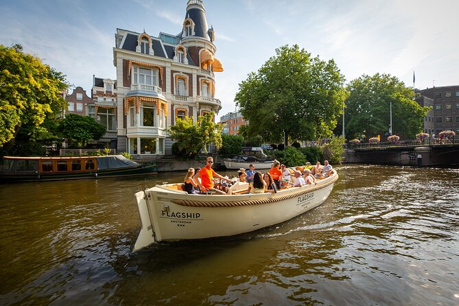 Amsterdam Luxury Canal Cruise + Unlimited Drinks & Bites option - Starting in the Jordaan and along the Prinsengracht