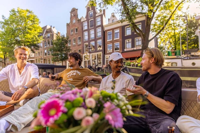 Amsterdam: Luxury Canal Cruise with Optional Snacks & Drinks - Drinks, snacks, and the real value of the price