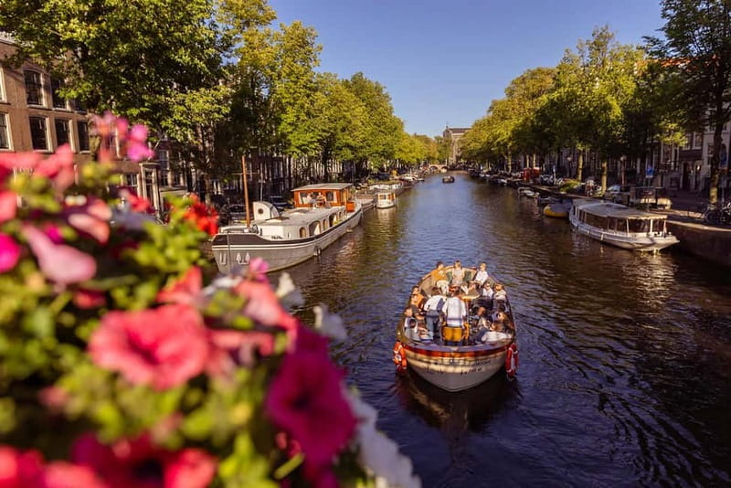 Amsterdam: Luxury Canal Cruise with Optional Snacks & Drinks - Prinsengracht and the Anne Frank House