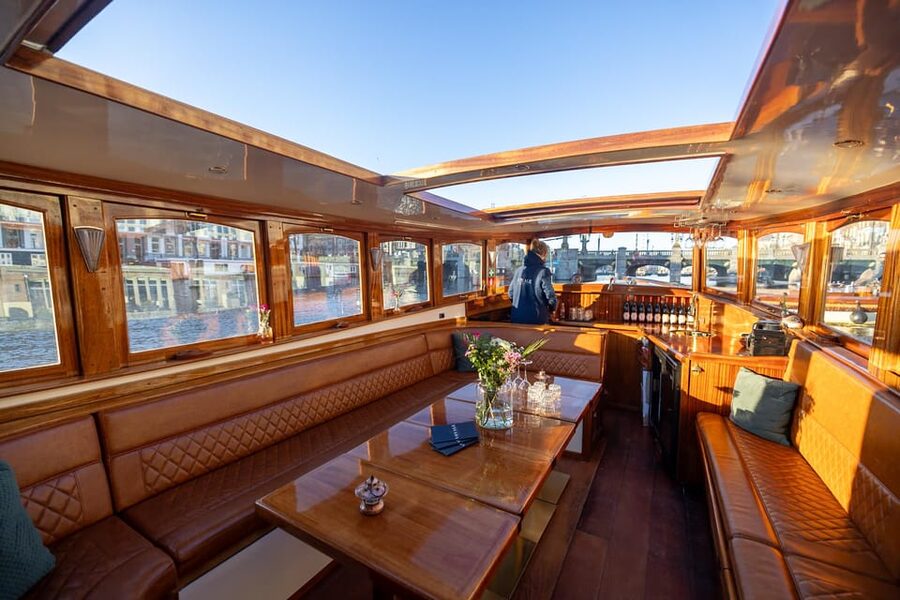Amsterdam: Luxury Canal Cruise with Optional Snacks & Drinks - Herengracht and the return to Keizersgracht