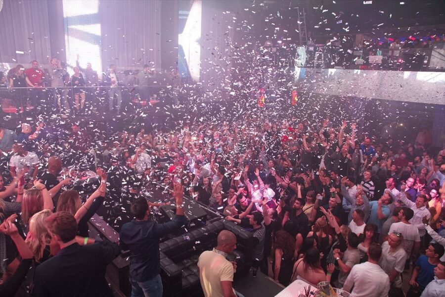 Amsterdam: Nightlife Scene 1, 2, or 3-7 Day Ticket - What the $16 price really gets you