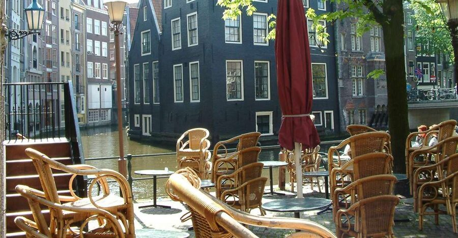 Amsterdam Old City Private Walking Tour - Old Church, hidden churches, and the Oude Manshuispoort