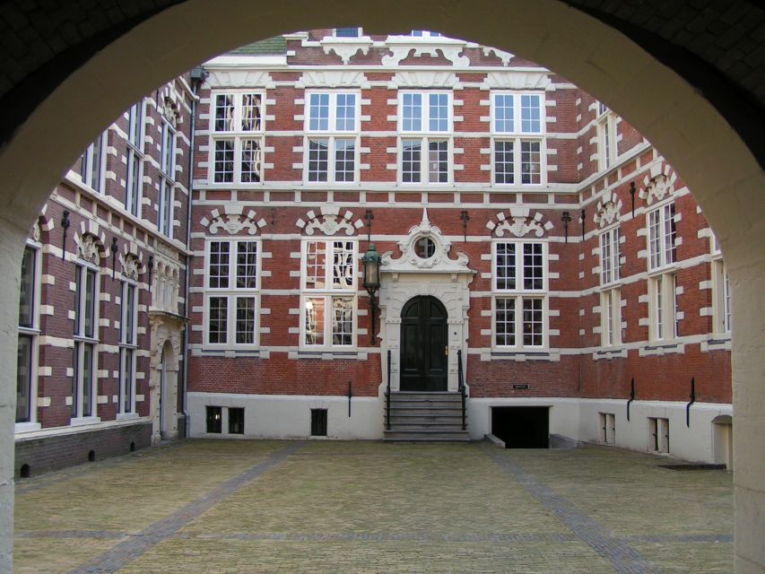 Amsterdam Old City Private Walking Tour - The Red Light District with context