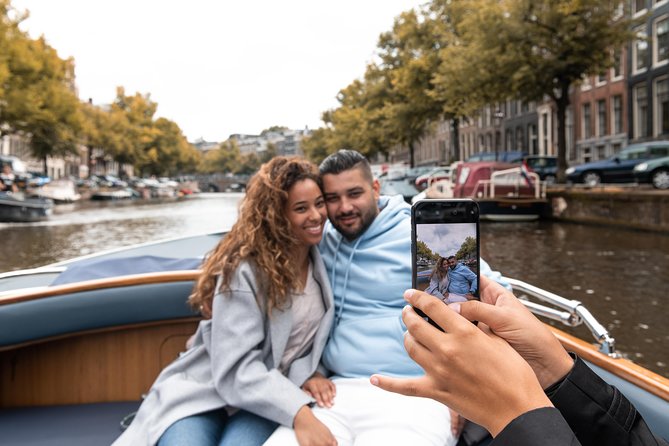 Amsterdam Open Boat Tour with Local Guide - Why an open boat works so well in Amsterdam