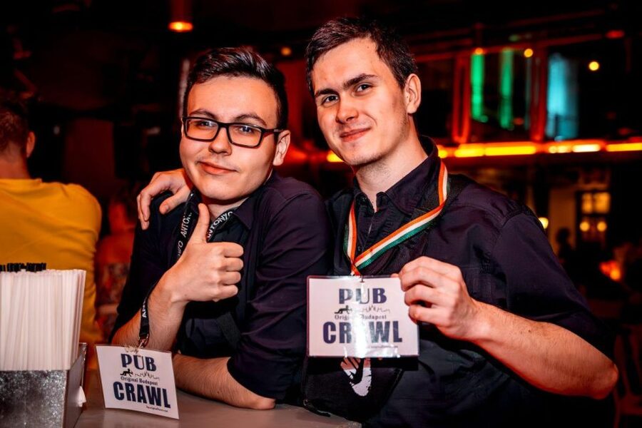 Amsterdam: Original Pub Crawl Party with VIP Entrance - Meeting at Generator Hostel Bar at 22:00