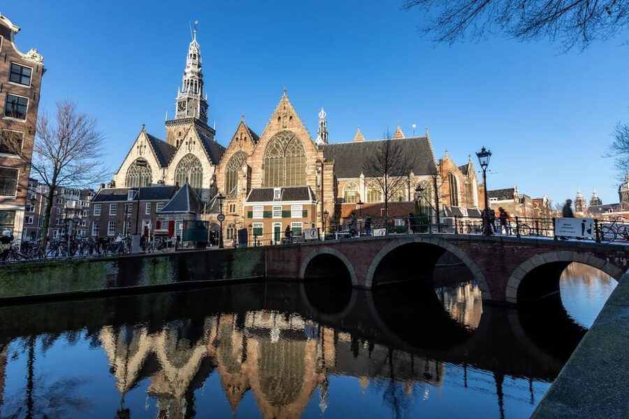 Amsterdam: Oude Kerk Entry Ticket - The tower question: check before you count on the view