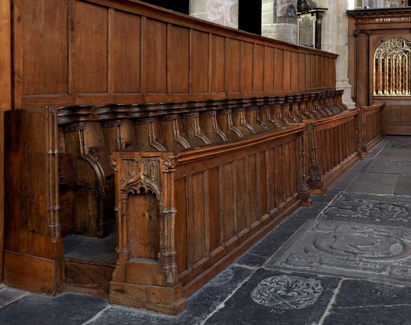 Amsterdam: Oude Kerk Entry Ticket - What to look for among the tombs