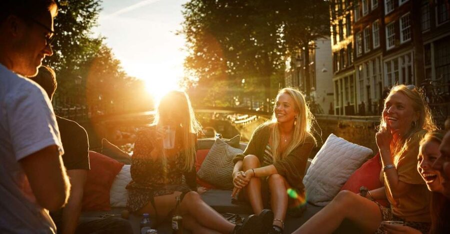 Amsterdam: Private BBQ Cruise with Personal Chef & Drinks - The BBQ menu, from satay to steak