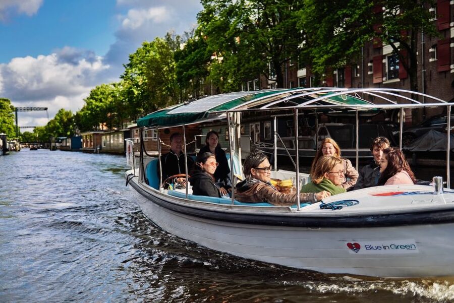Amsterdam: Private Canal Tour - Key points to know
