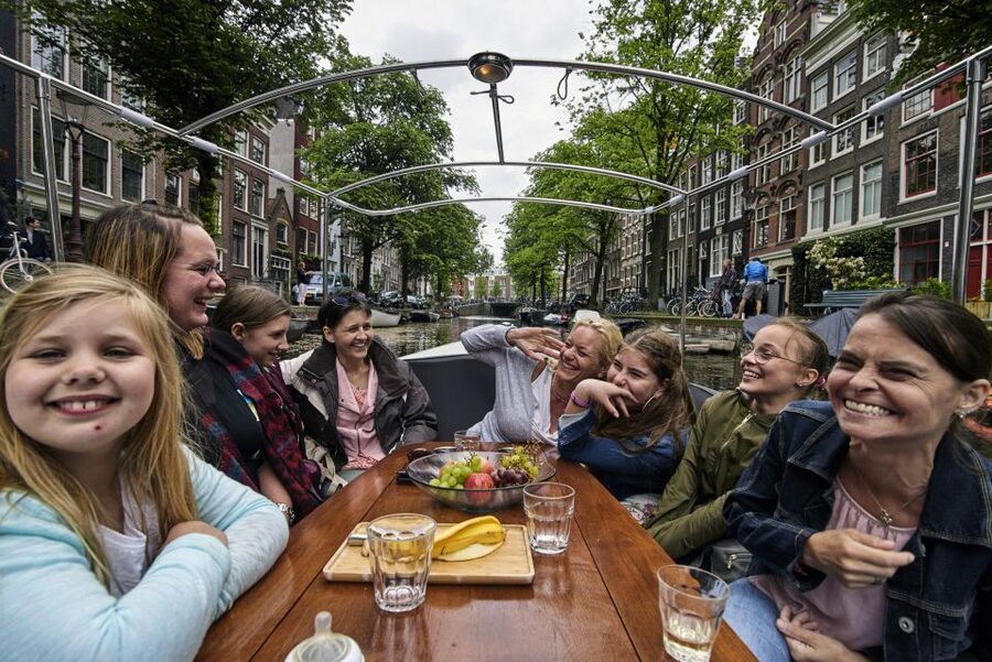 Amsterdam: Private Canal Tour - Your skipper shapes the experience