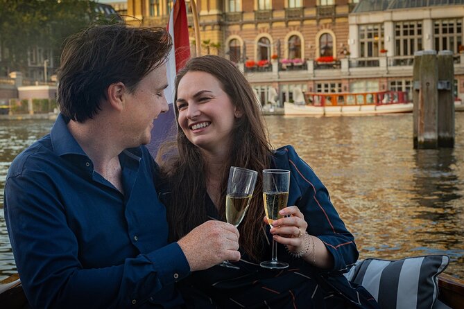 Amsterdam Private Dinner Cruise incl Drinks & 2-course Dinner 2hr - Drinks are part of the value calculation