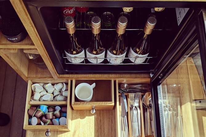 Amsterdam Private Dinner Cruise incl Drinks & 2-course Dinner 2hr - A two-course dinner with more choice than a fixed banquet