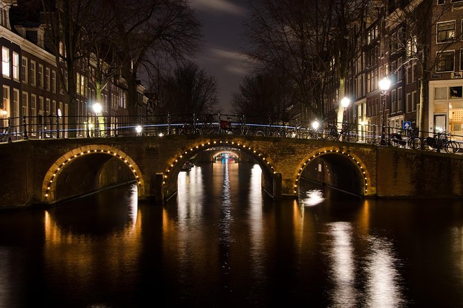 Amsterdam Private Local Transfer - A simple ride through Amsterdam, without the luggage shuffle