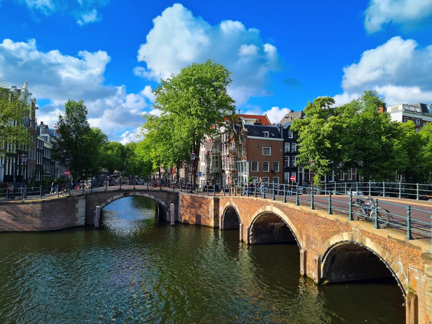 Amsterdam: Private Pedicab Historical Sightseeing Tour - Why a pedicab works well in Amsterdam