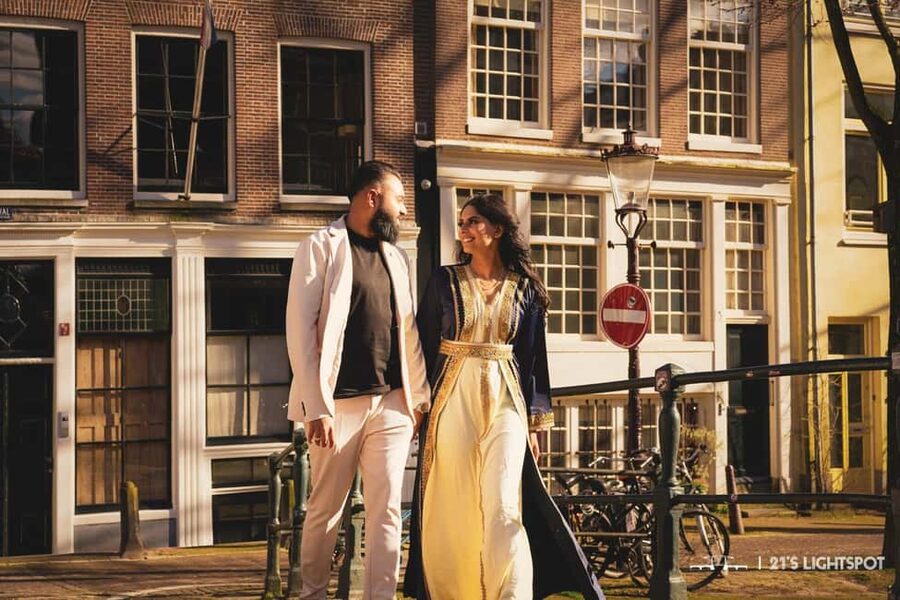 Amsterdam: Private Photoshoot for Couple, Family, or Solo - Timing, weather, and practical value