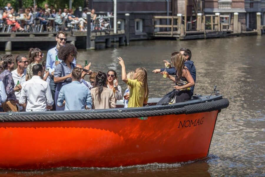 Amsterdam: Private Prosecco Canal Cruise Tour - What the skipper adds in 90 minutes