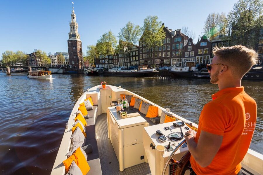 Amsterdam: Private Prosecco Canal Cruise Tour - Merchant houses and the Canal Belt
