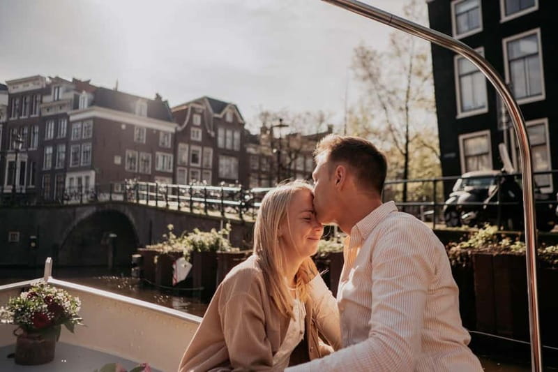 Amsterdam: Private Romantic Canal Cruise w. Prosecco/Snacks - Keizersgracht and the quieter side of Amsterdam