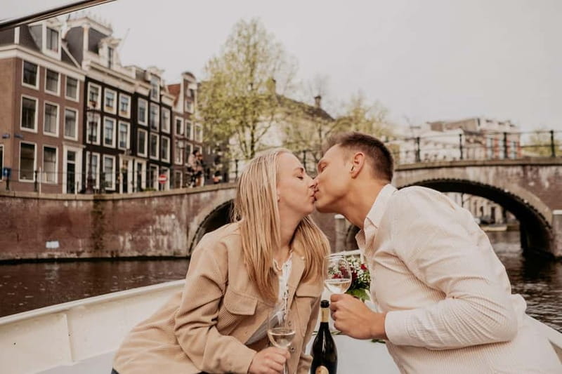 Amsterdam: Private Romantic Canal Cruise w. Prosecco/Snacks - Herengracht and the return to Keizersgracht