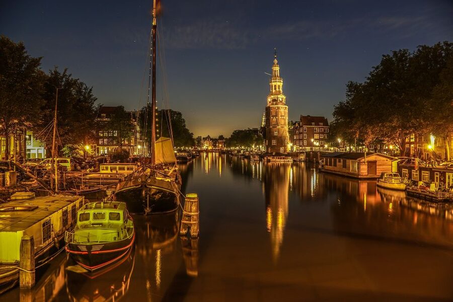 Amsterdam: Private Romantic Evening Boat Tour with Prosecco - Key points to know before you book