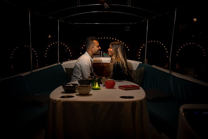 Amsterdam: Private Romantic Evening Canal Cruise + Bubbles/Snacks - Snacks and Prosecco make this more than transport