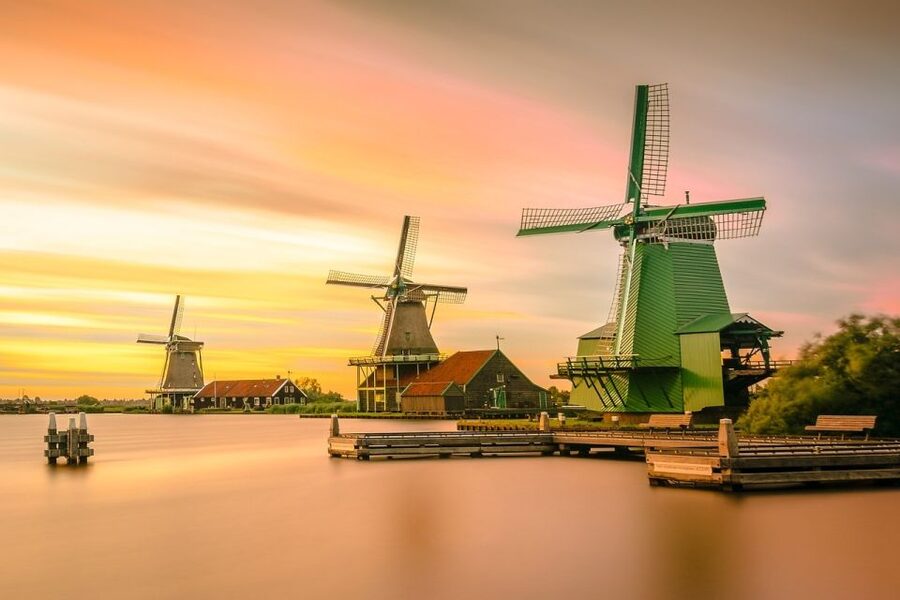 Amsterdam: Private Zaanse Schans Windmills and Volendam Trip - Who should book this half-day outing?