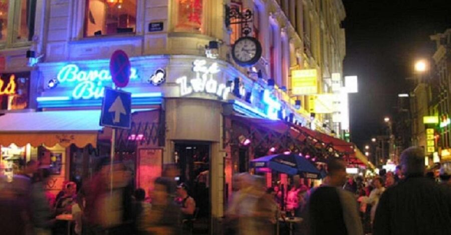 Amsterdam: Red Light District and Local Pub Tour - Starting in the Old Town and Chinatown